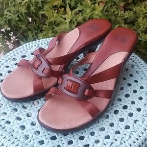 SOFFT HEELED SANDALS SIZE 10